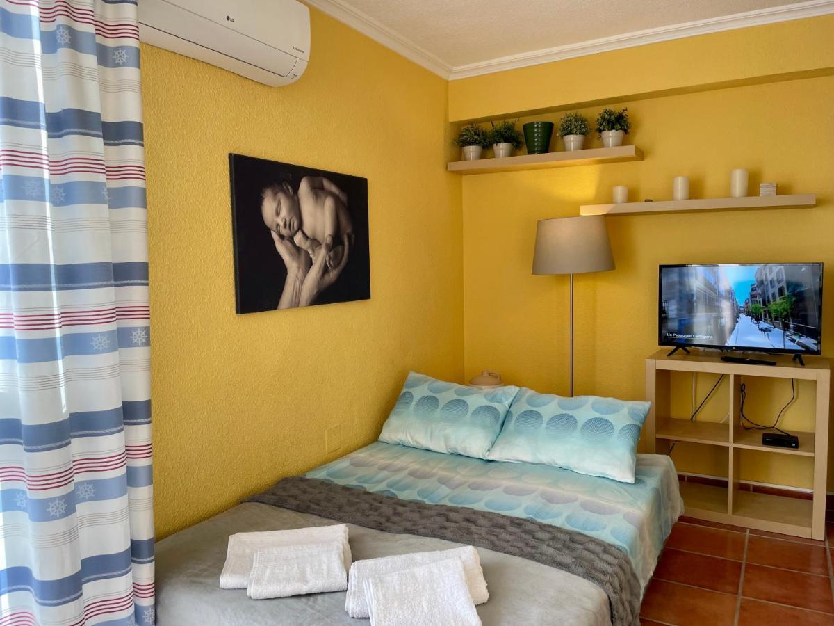 Cosy, Seaview Apartment, Close To Beach And Bars -Edificio Rhin Campoamor Exteriör bild